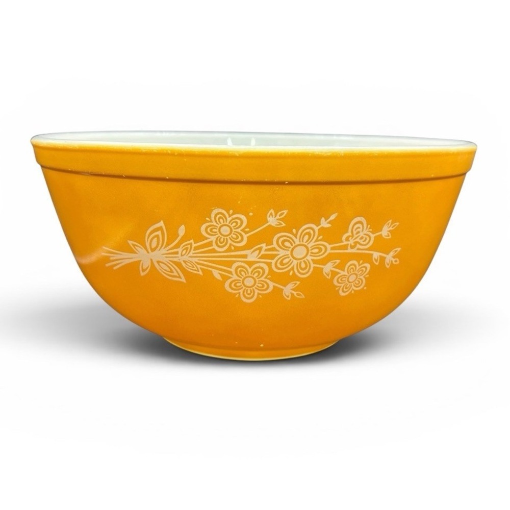 Vintage Pyrex 403 Butterfly Gold 2 2.5L Mixing Bowl White Floral Yellow USA